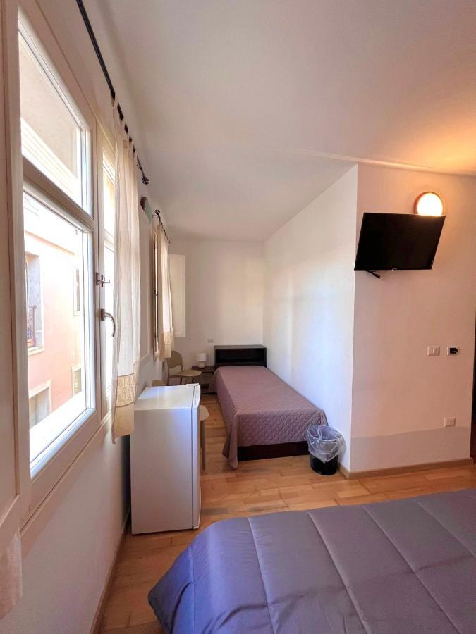 Il Vicoletto Guest House Porto Torres Exterior photo