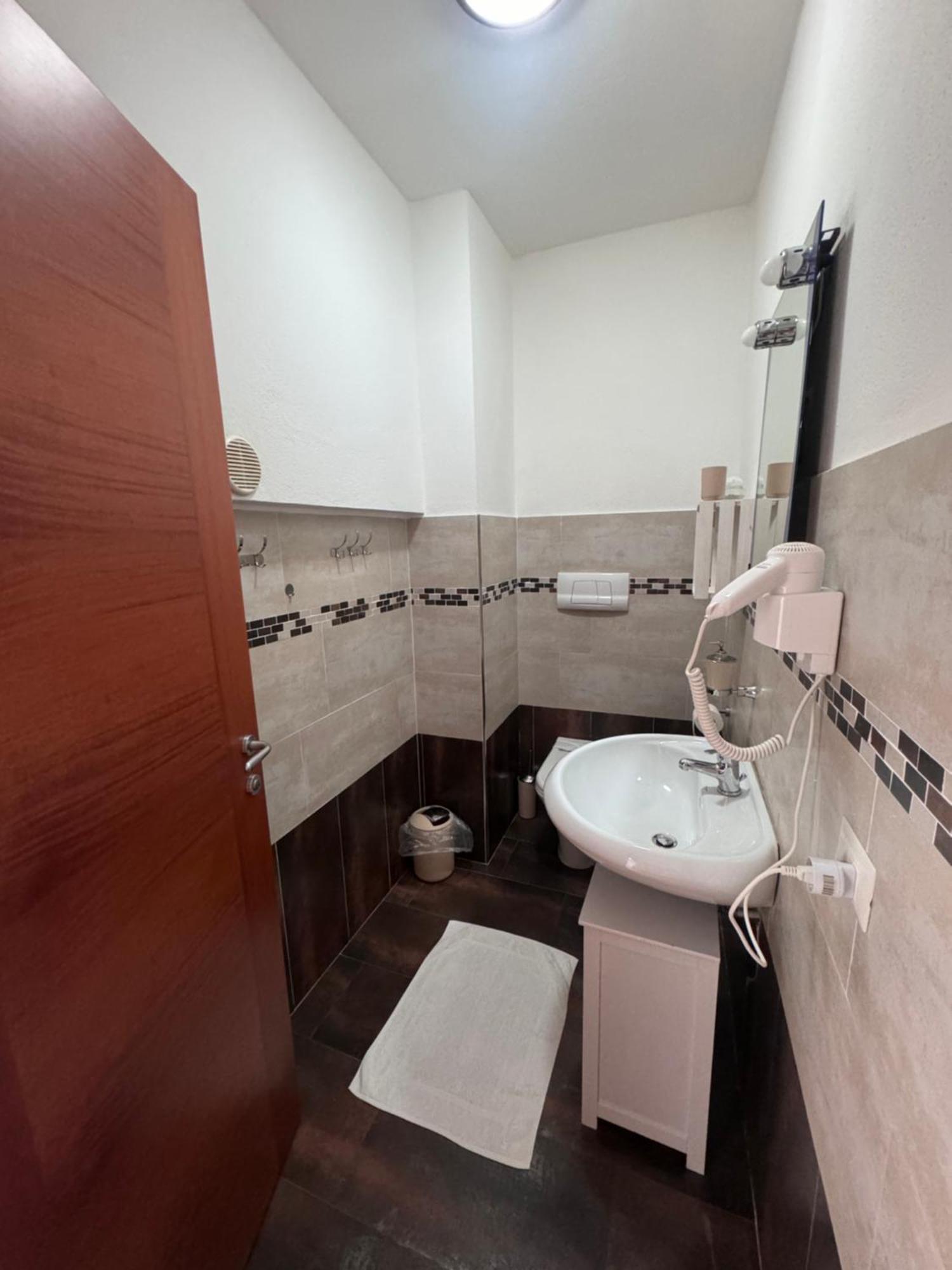 Il Vicoletto Guest House Porto Torres Exterior photo